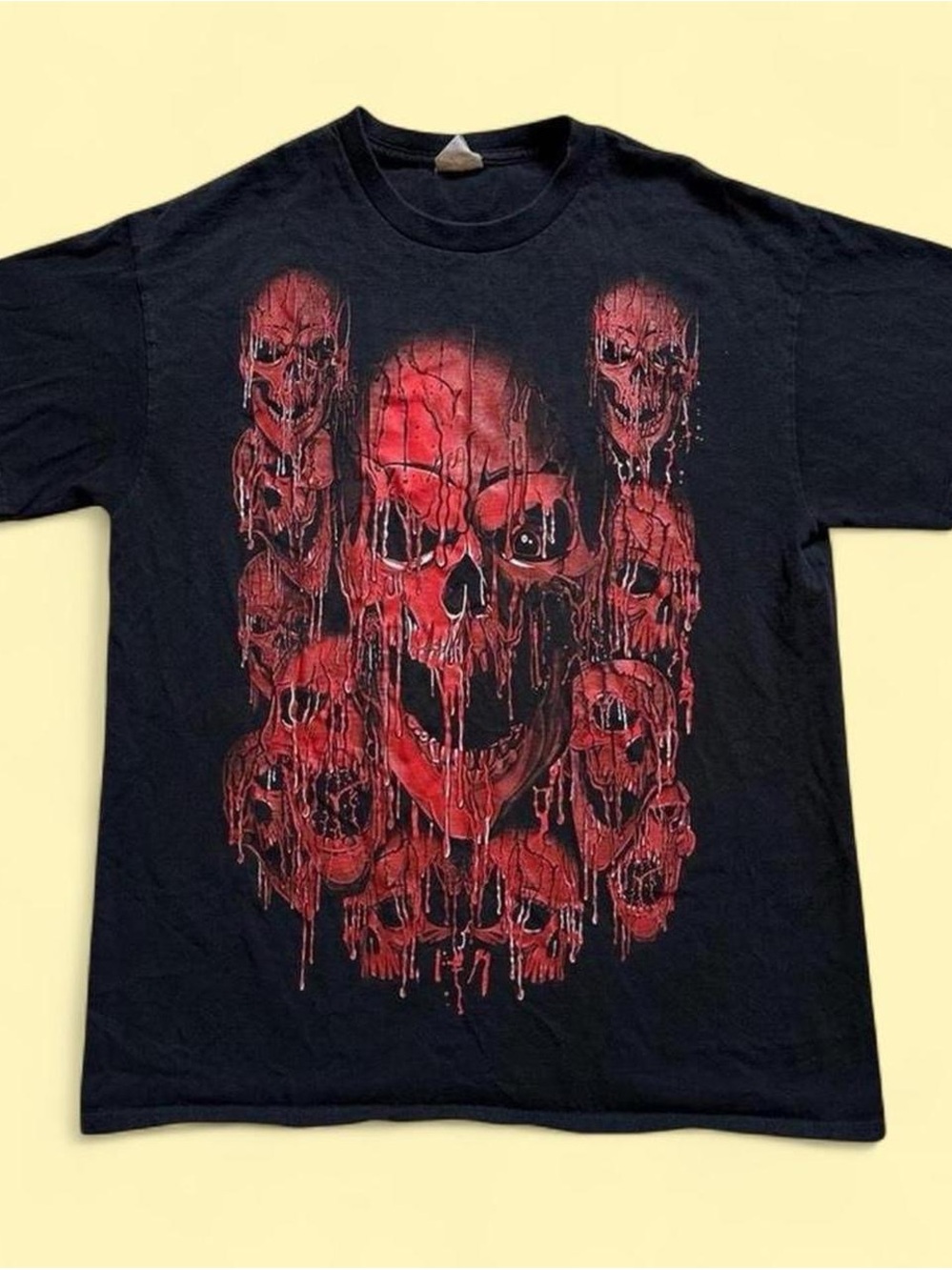 Vintage Y2K Black Graphic Skull Tee with Red Dripping Skull Design medium